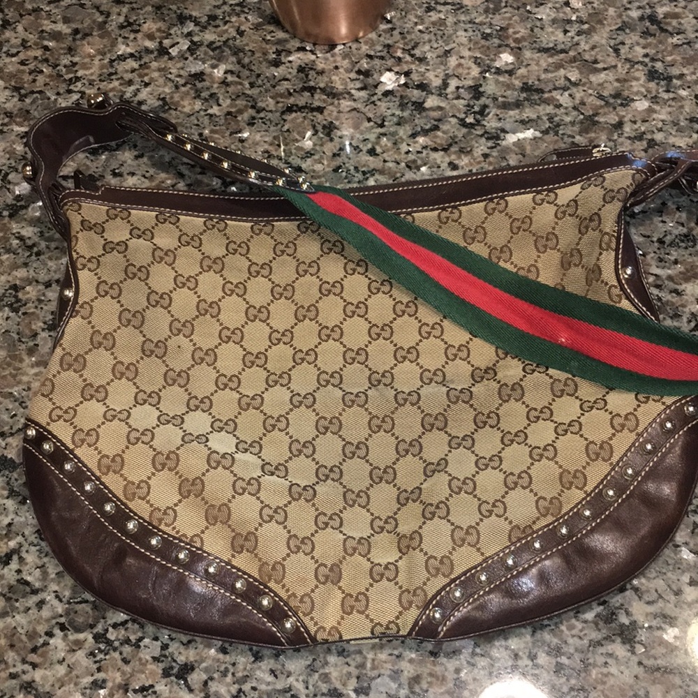 Authentic Gucci shoulder bag
